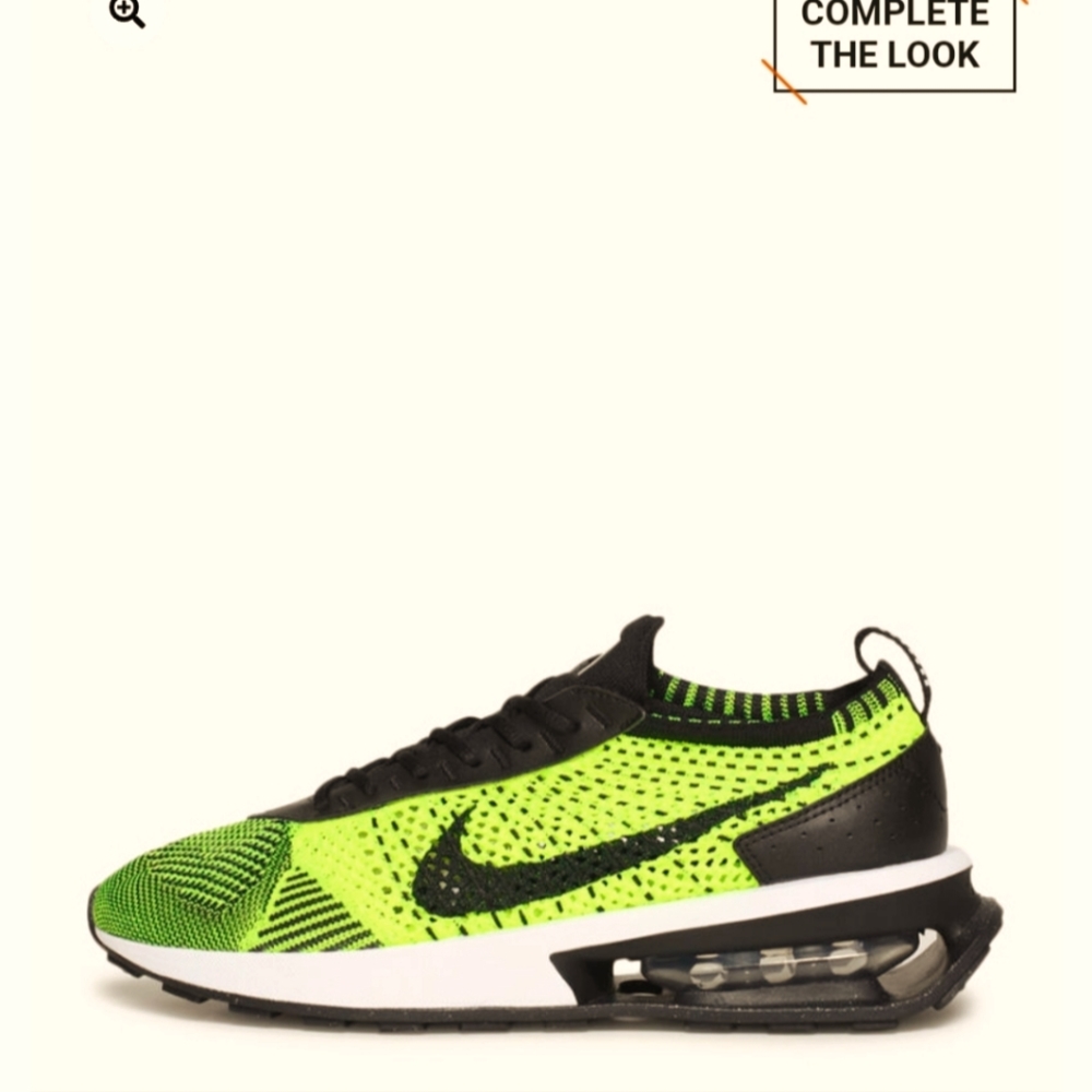 Nike tennis shoes
